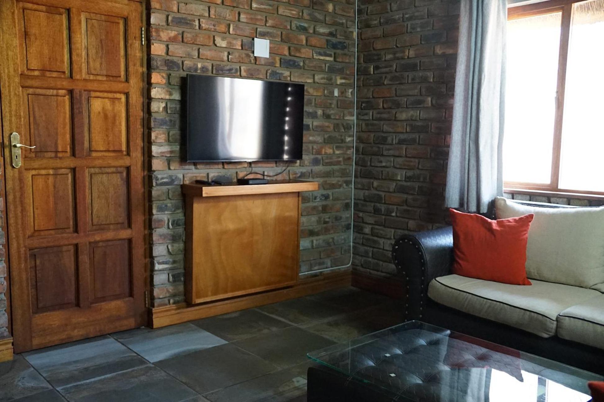 Kwele Game Lodge Beauty Exterior photo